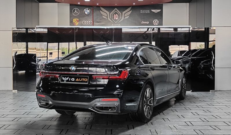 
								AED 2,600 P.M | 2022 BMW 730LI M-Sport | Under Warranty | GCC | Fully Loaded full									