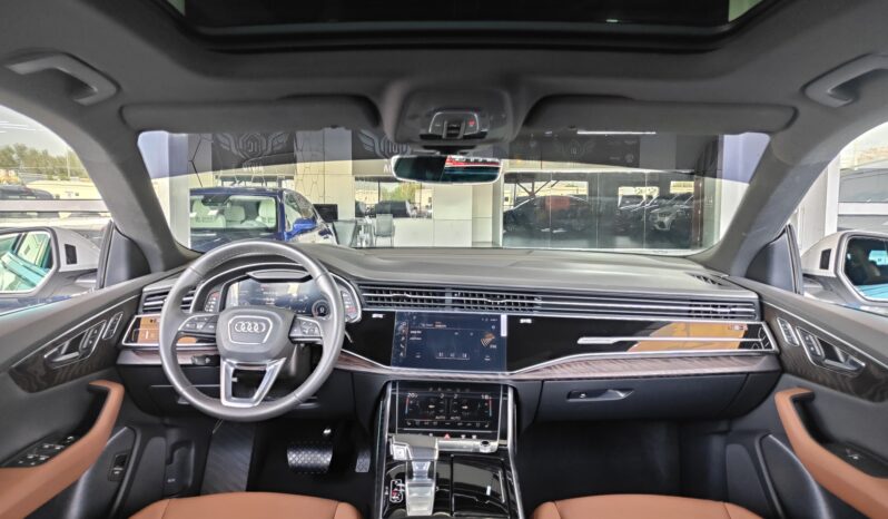 
								AED 2,900 P.M | 2022 Audi Q8 Quattro 55 TFSI | Under Warranty | GCC full									