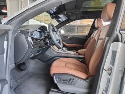 
										AED 2,900 P.M | 2022 Audi Q8 Quattro 55 TFSI | Under Warranty | GCC full									