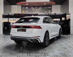 
										AED 2,900 P.M | 2022 Audi Q8 Quattro 55 TFSI | Under Warranty | GCC full									