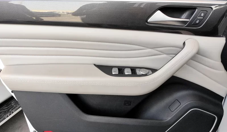 
								AED 1,340 P.M | 2024 Fengon ix7 2.0T GDI 4WD | Under Warranty | GCC | full									