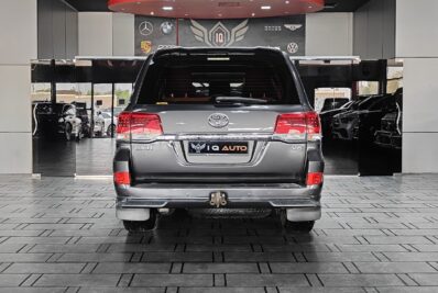 AED 3,700 P.M | 2017 Toyota Land Cruiser G.XR | GCC Specs |