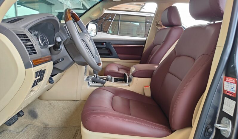 
								AED 3,700 P.M | 2017 Toyota Land Cruiser G.XR | GCC Specs | full									