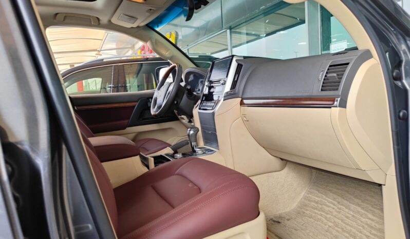 
								AED 3,700 P.M | 2017 Toyota Land Cruiser G.XR | GCC Specs | full									