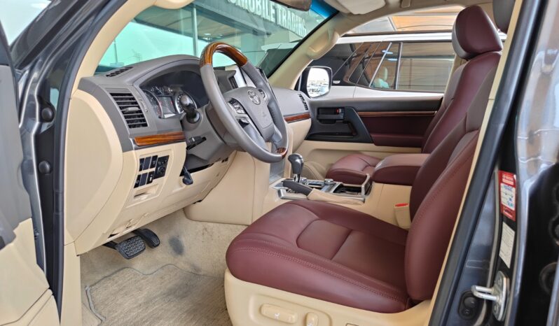 
								AED 3,700 P.M | 2017 Toyota Land Cruiser G.XR | GCC Specs | full									