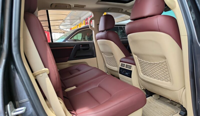 
								AED 3,700 P.M | 2017 Toyota Land Cruiser G.XR | GCC Specs | full									