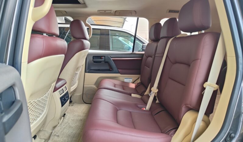 
								AED 3,700 P.M | 2017 Toyota Land Cruiser G.XR | GCC Specs | full									