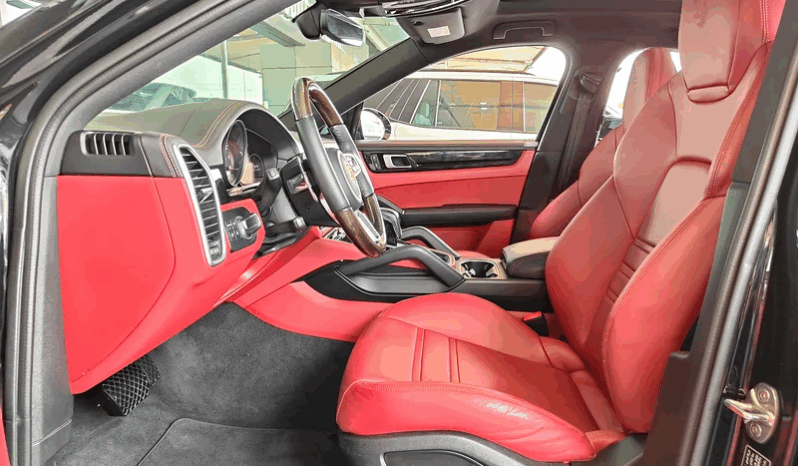 
								AED 4,000 P.M | 2022 Porsche Cayenne Coupe | Under Warranty | GCC | full									