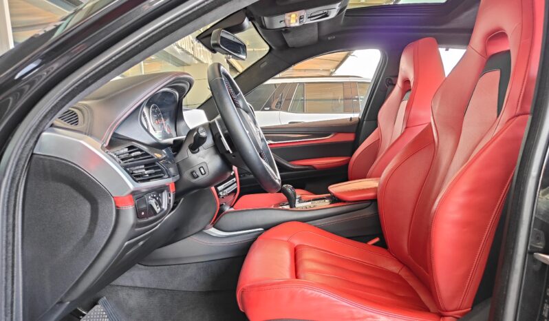 
								AED 2,950 P.M | 2016 BMW X6 M | Under Warranty | GCC | full									