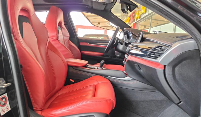 
								AED 2,950 P.M | 2016 BMW X6 M | Under Warranty | GCC | full									