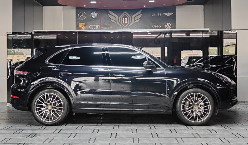 
								AED 2,640 P.M | 2019 Porsche Cayenne S | Under Warranty | GCC | full									