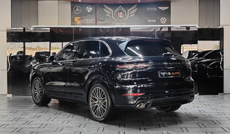 
								AED 2,640 P.M | 2019 Porsche Cayenne S | Under Warranty | GCC | full									