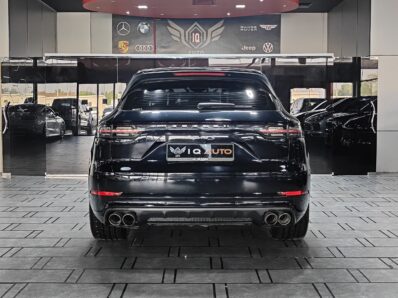 AED 2,640 P.M | 2019 Porsche Cayenne S | Under Warranty | GCC |