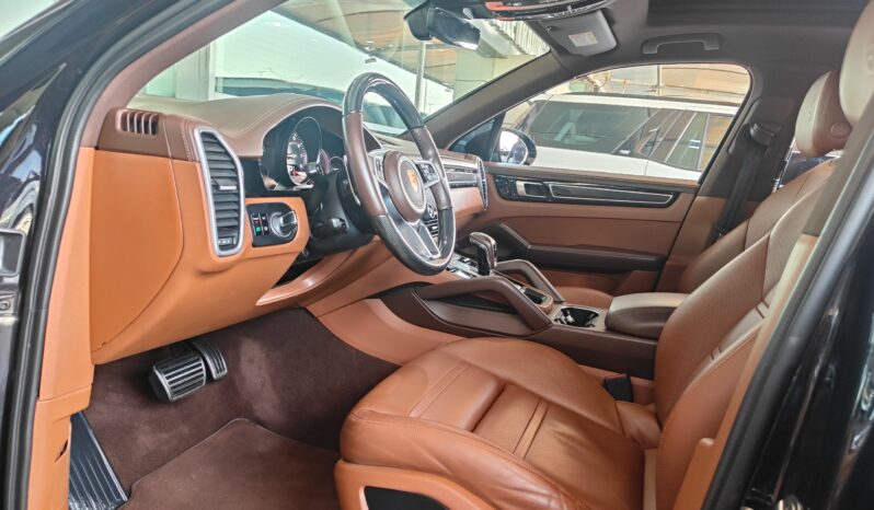 
								AED 2,640 P.M | 2019 Porsche Cayenne S | Under Warranty | GCC | full									