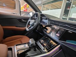 
										AED 2,650 P.M | 2022 Audi Q8 55 TFSI Quattro S Line | Under Warranty | GCC | full									