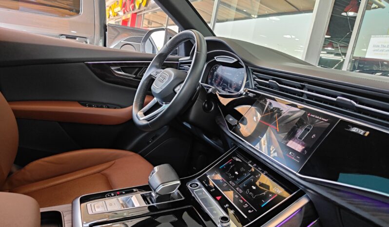 
								AED 2,650 P.M | 2022 Audi Q8 55 TFSI Quattro S Line | Under Warranty | GCC | full									