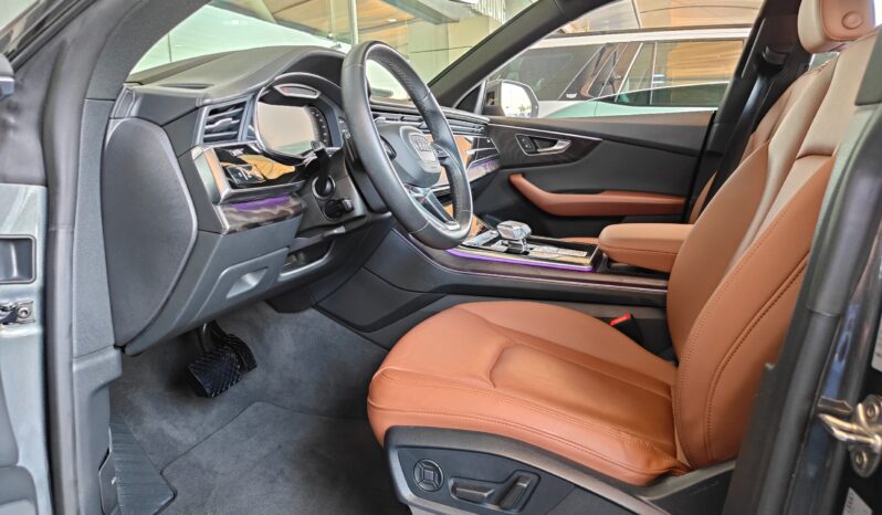 
								AED 2,650 P.M | 2022 Audi Q8 55 TFSI Quattro S Line | Under Warranty | GCC | full									