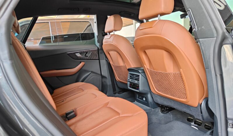 
								AED 2,650 P.M | 2022 Audi Q8 55 TFSI Quattro S Line | Under Warranty | GCC | full									