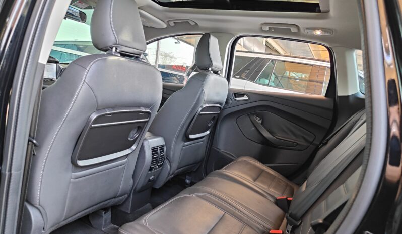 
								AED 650 P.M | 2019 Ford Escape Titanium | Under Warranty | GCC | full									