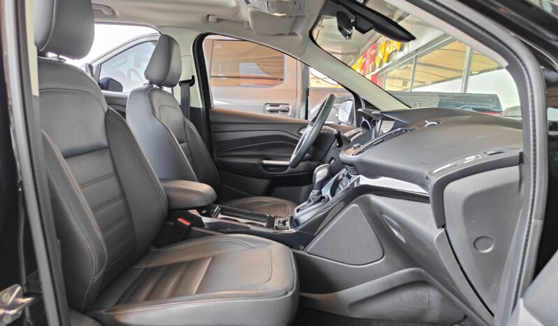 
								AED 650 P.M | 2019 Ford Escape Titanium | Under Warranty | GCC | full									