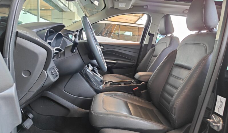 
								AED 650 P.M | 2019 Ford Escape Titanium | Under Warranty | GCC | full									