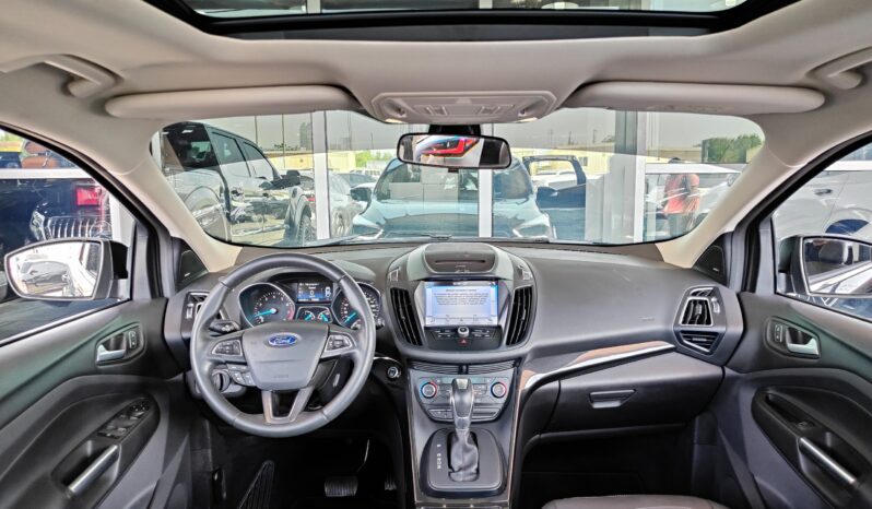 
								AED 650 P.M | 2019 Ford Escape Titanium | Under Warranty | GCC | full									