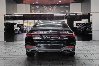 AED 2,350 P.M | 2020 BMW 740Li M-Sport | Under Warranty | GCC |