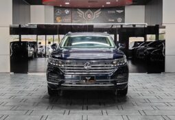 
										AED 1,500 P.M | 2019 Volkswagen Touareg HighLine| Under Warranty | GCC | full									