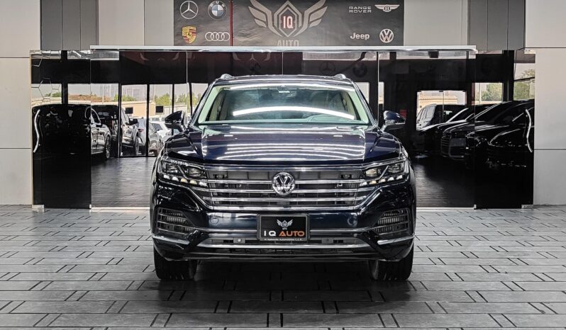
								AED 1,500 P.M | 2019 Volkswagen Touareg HighLine| Under Warranty | GCC | full									