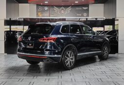 
										AED 1,500 P.M | 2019 Volkswagen Touareg HighLine| Under Warranty | GCC | full									
