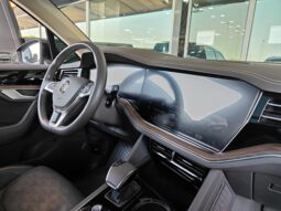 
										AED 1,500 P.M | 2019 Volkswagen Touareg HighLine| Under Warranty | GCC | full									