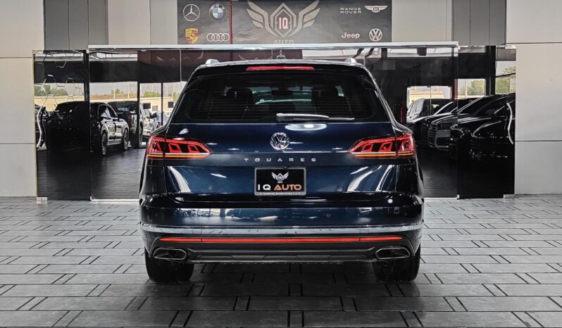 
								AED 1,500 P.M | 2019 Volkswagen Touareg HighLine| Under Warranty | GCC | full									