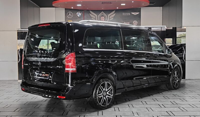 
								AED 3,650 P.M | 2024 Mercedes-Benz V220d 4MATIC | Under Warranty | GCC | full									