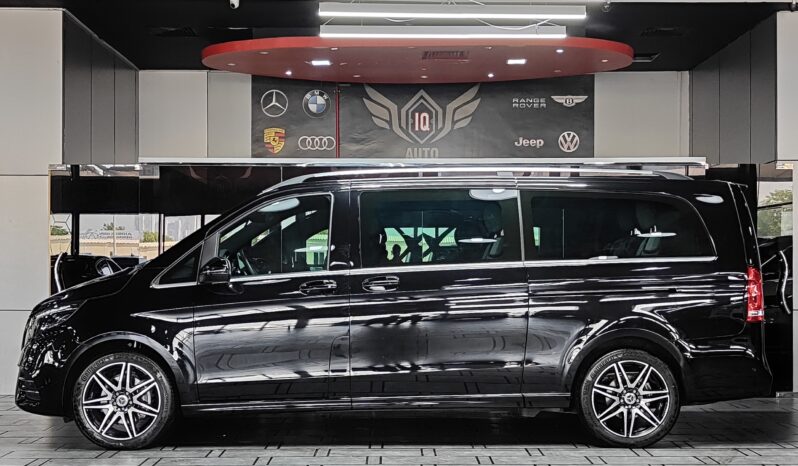 
								AED 3,650 P.M | 2024 Mercedes-Benz V220d 4MATIC | Under Warranty | GCC | full									