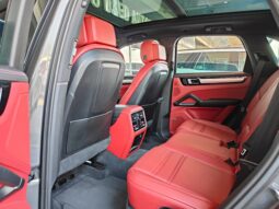 
										AED 2,850 P.M | 2019 Porsche Cayenne S | Under Warranty | GCC | full									