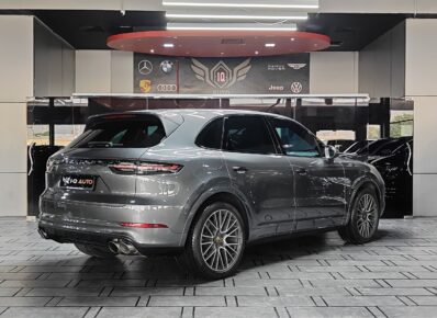 AED 2,850 P.M | 2019 Porsche Cayenne S | Under Warranty | GCC |