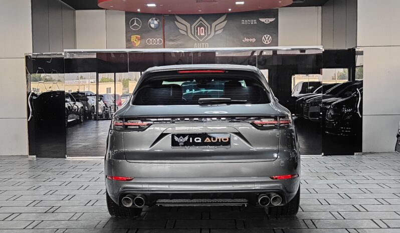 
								AED 2,850 P.M | 2019 Porsche Cayenne S | Under Warranty | GCC | full									