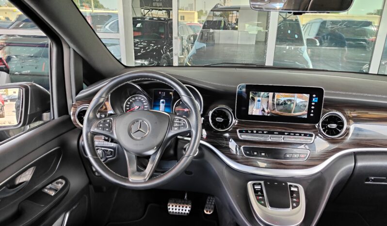 
								AED 3,580 P.M | 2024 Mercedes-Benz V220d 4MATIC | Under Warranty | GCC | full									
