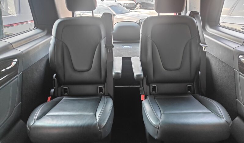 
								AED 3,580 P.M | 2024 Mercedes-Benz V220d 4MATIC | Under Warranty | GCC | full									