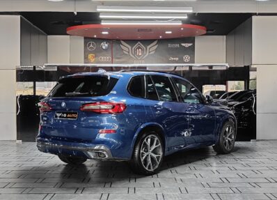 AED 2,100 P.M | 2019 BMW X5 xDrive40i M-Sport | Under Warranty | GCC |