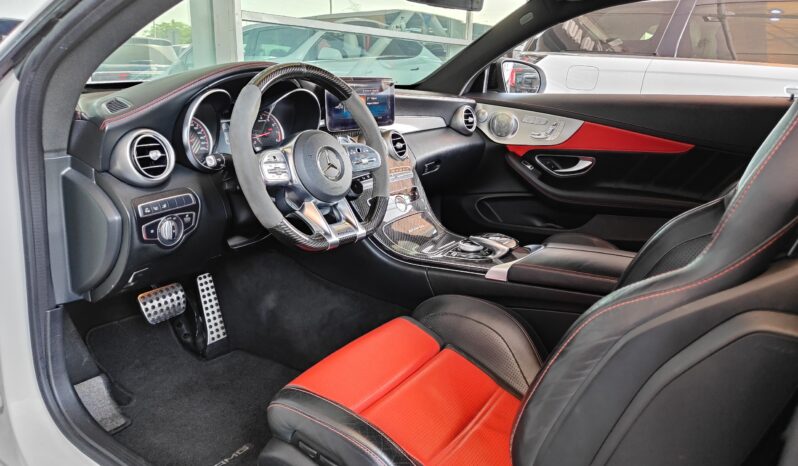 
								AED 2,520 P.M | 2019 Mercedes-AMG C63 S | American Spec | full									