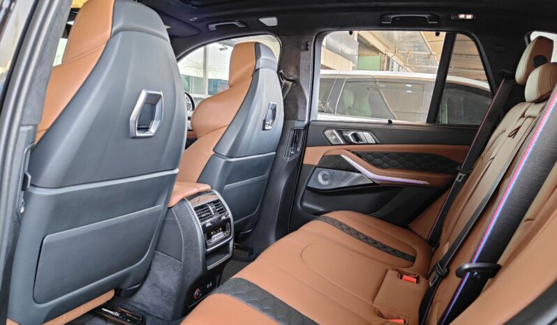
								AED 7,400 P.M | 2025 BMW X5 M Competition | Under Warranty | GCC | full									