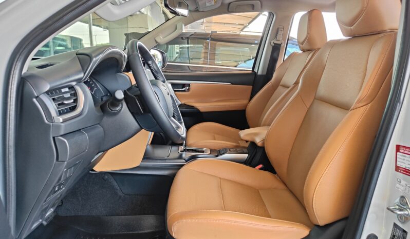 
								AED 2,050 P.M | 2025 Toyota Fortuner VXR | Under Warranty | GCC | full									