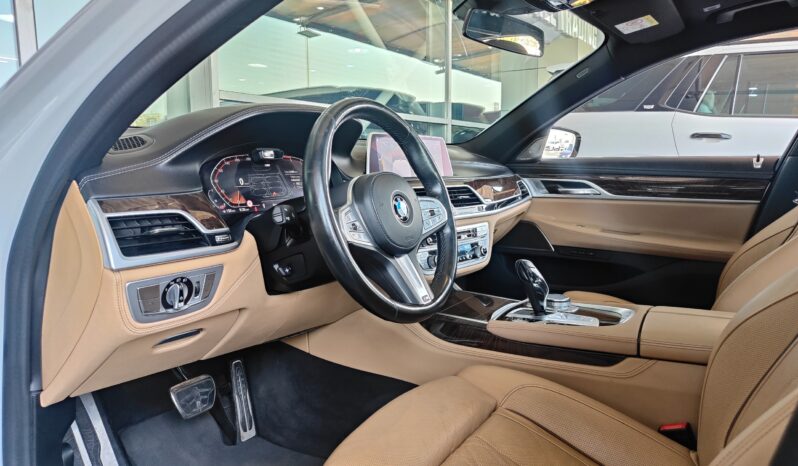 
								AED 2,350 P.M | 2021 BMW 730Li M Sport | Under Warranty | GCC | full									