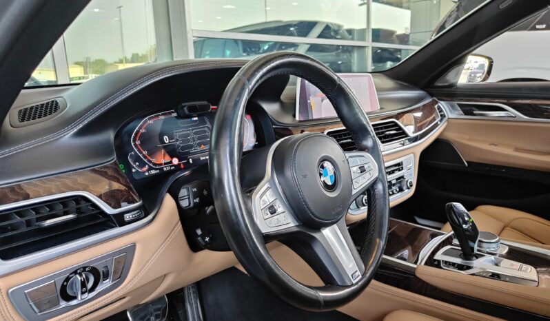 
								AED 2,350 P.M | 2021 BMW 730Li M Sport | Under Warranty | GCC | full									