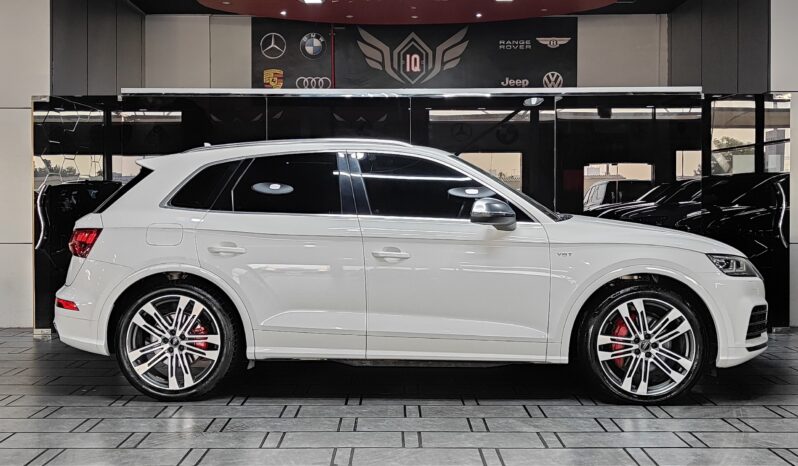 
								AED 1,900 P.M | 2018 Audi SQ5 Quattro | Under Warranty | GCC | full									