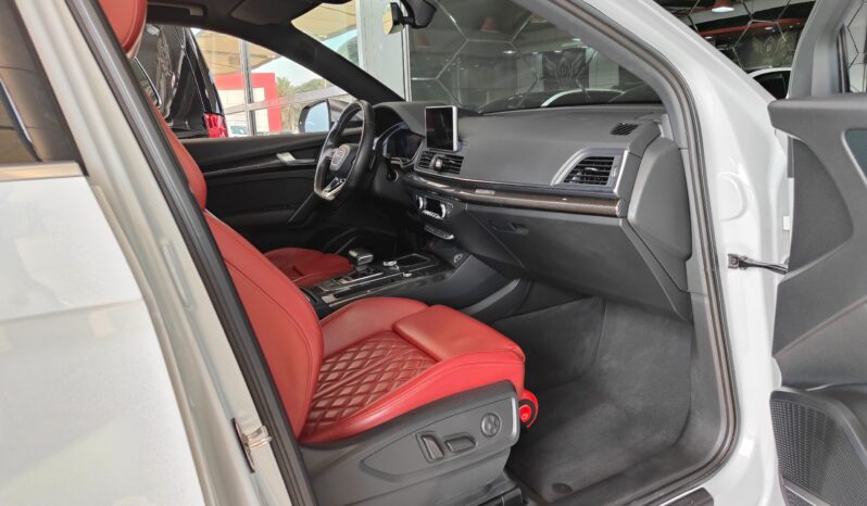 
								AED 1,900 P.M | 2018 Audi SQ5 Quattro | Under Warranty | GCC | full									