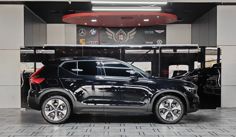 
								AED 1,800 P.M | 2024 Volvo XC40 B4 Ultimate Dark | Under Warranty | GCC | full									