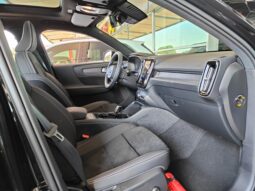 
										AED 1,800 P.M | 2024 Volvo XC40 B4 Ultimate Dark | Under Warranty | GCC | full									