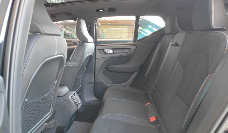 
								AED 1,800 P.M | 2024 Volvo XC40 B4 Ultimate Dark | Under Warranty | GCC | full									